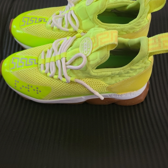 Versace Sneakers - Picture 2 of 6